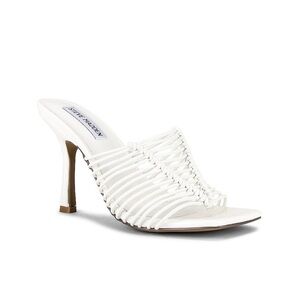NEW Steve Madden  White Stiletto Mule Heels Bonds Sandal Strappy Vamp Size 9.5